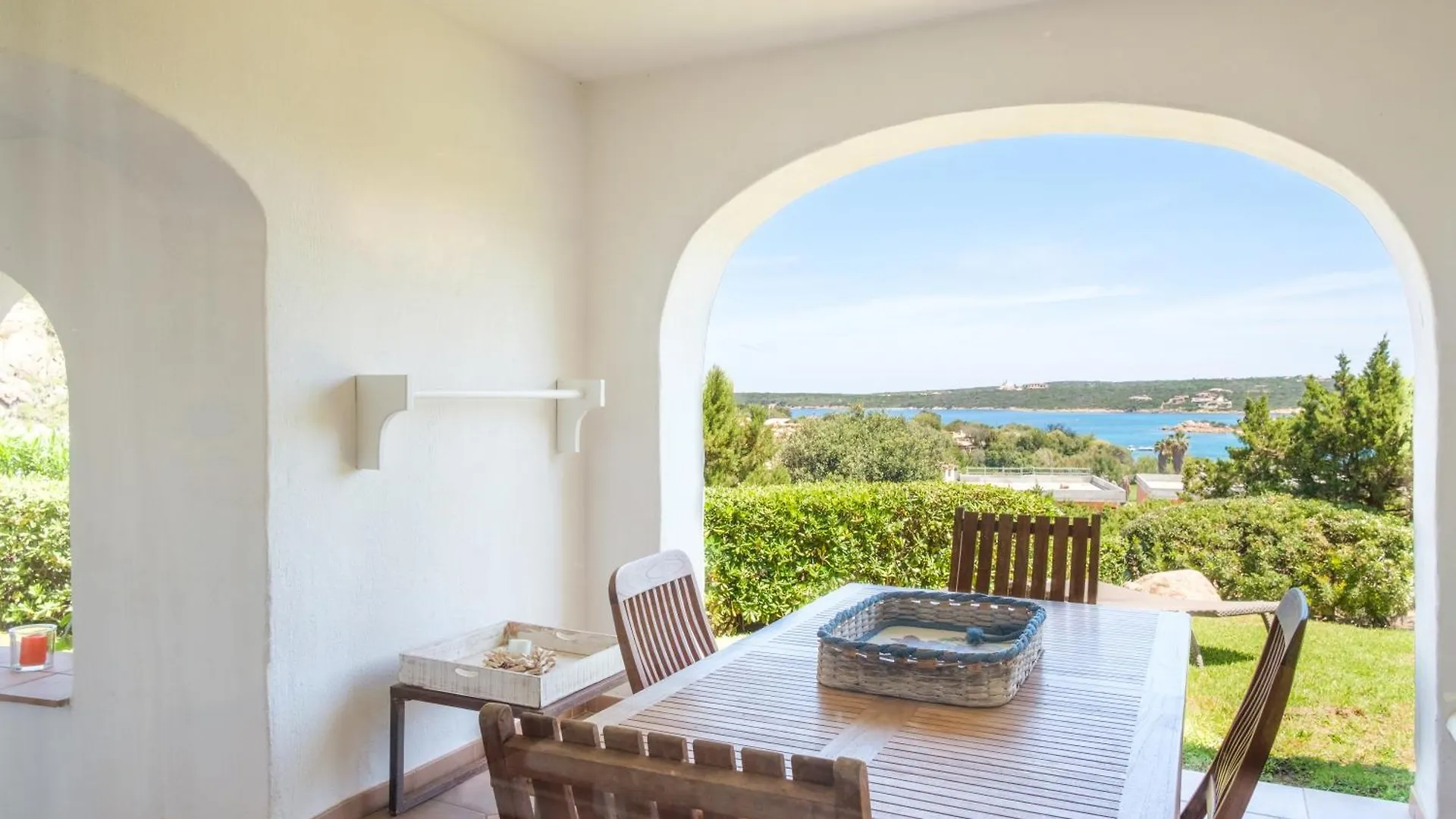 Apartment Porto Cervo, Casa Con Piscina E Spiaggia Vicino Liscia di Vacca Italy